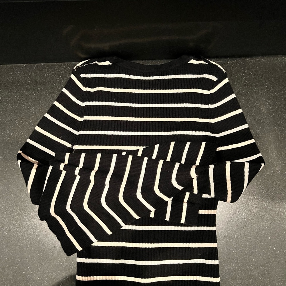 Bell sleeve sweater by divaceous ( boutique)
